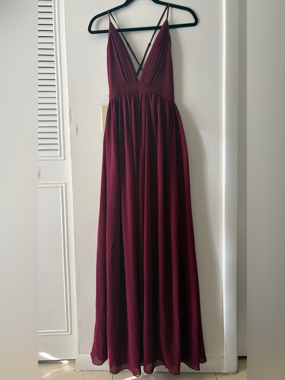 NWT MANIJU Burgundy V-Neck Spaghetti Strap Maxi Dress - Small